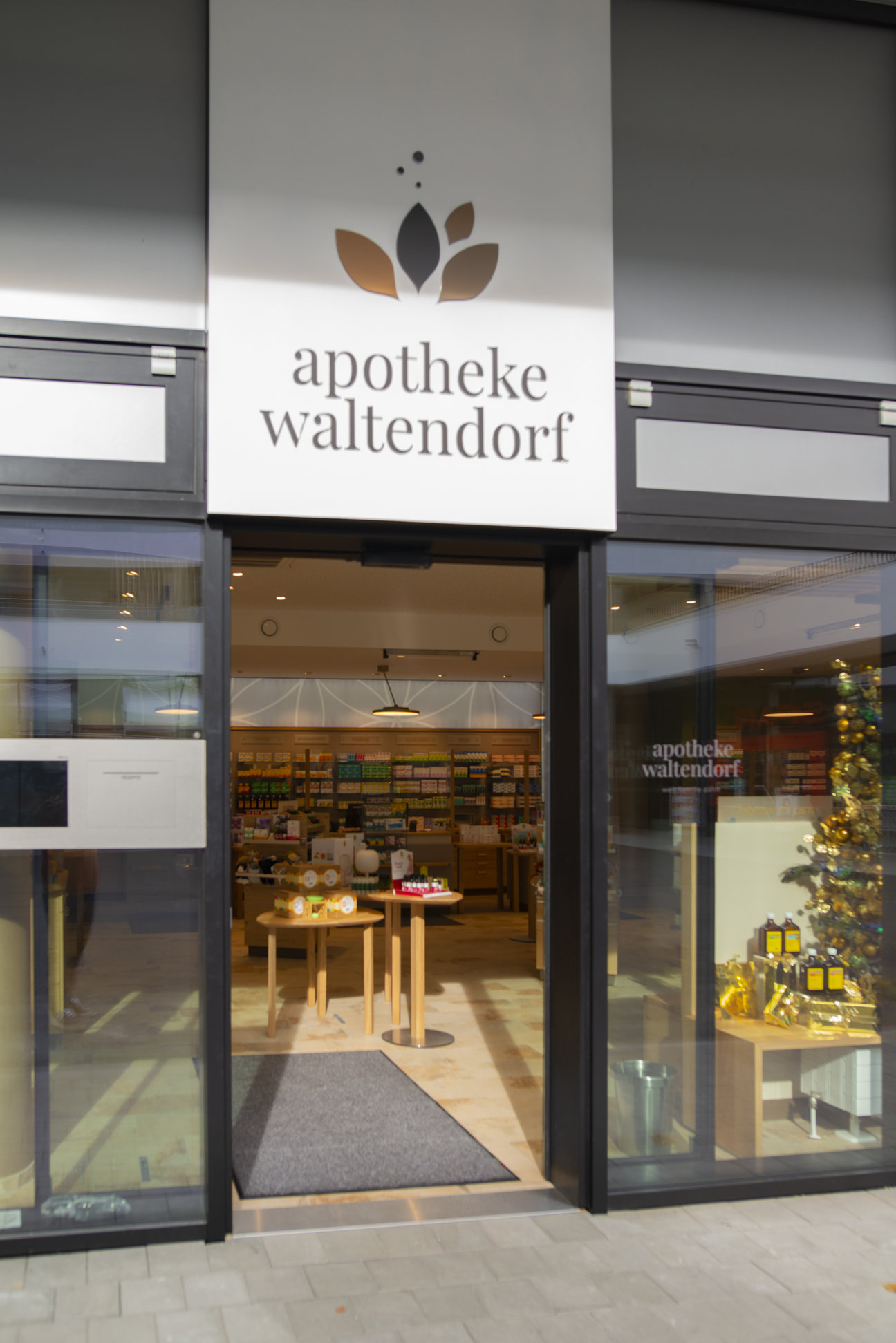 apotheke_waltenrof0001